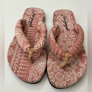 Free People Verda Women’s Boho Pink Organic Cotton Thong Sandals Size 6 Casual
